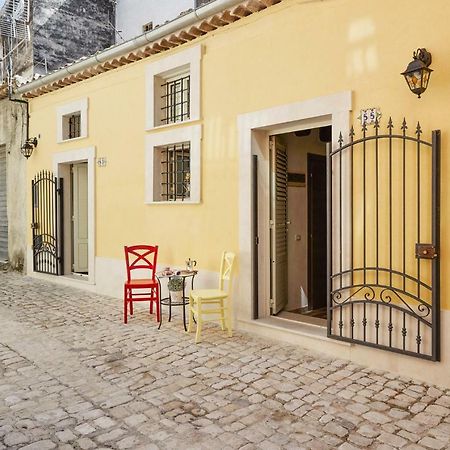 Les Petites Maisons D'Elise Scicli Exterior foto